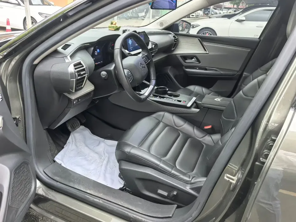 Citroen Versailles C5 X Versailles C5 2022 — миниатюра 5