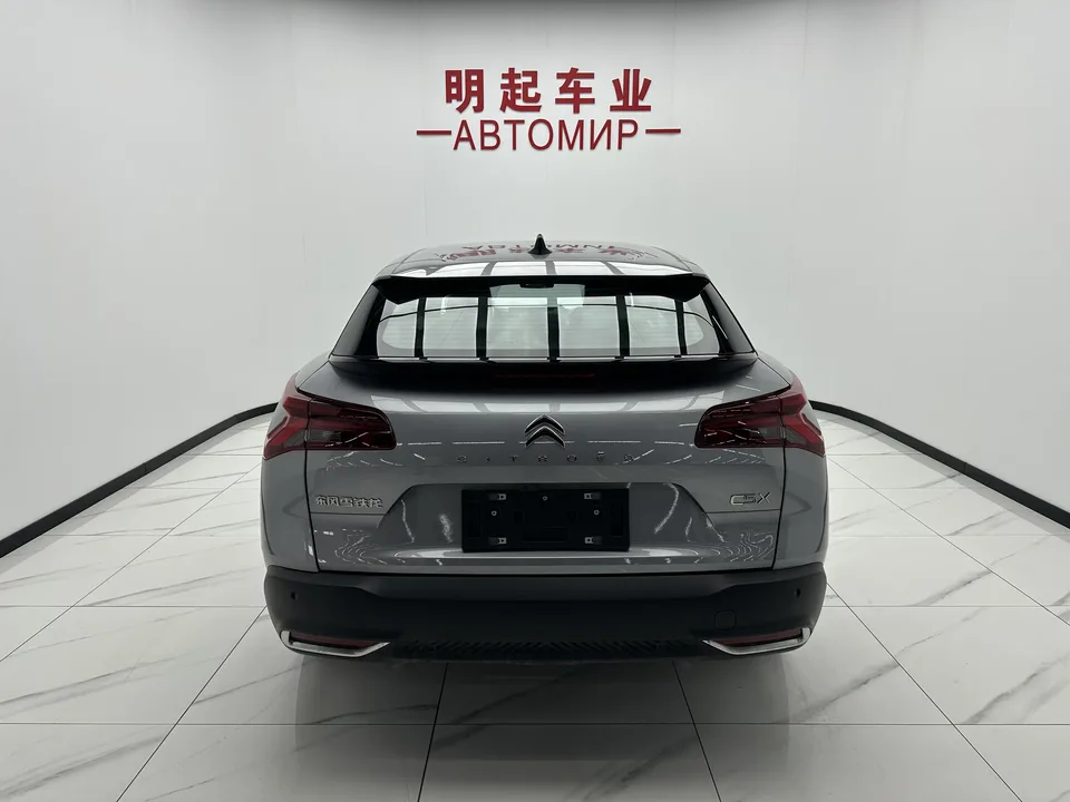 Citroen Versailles C5 X Versailles C5 X 2026 1.6T International Edition 2025 — миниатюра 2