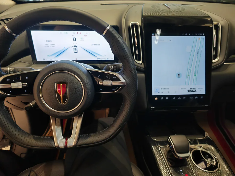 Hongqi HS3 PHEV 117km Jinwei PLUS Edition 2025 — миниатюра 3