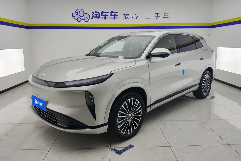 Dongfeng Fengshen L8 PHEV 2026
