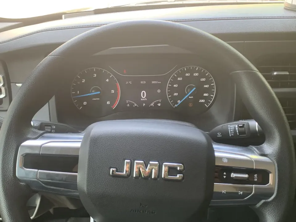 Jiangling Fushun Fushun 2.0T automatic diesel short-axle low-top commercial multi-purpose passenger car 6 seats double tailgate 2023 — thumbnail 5