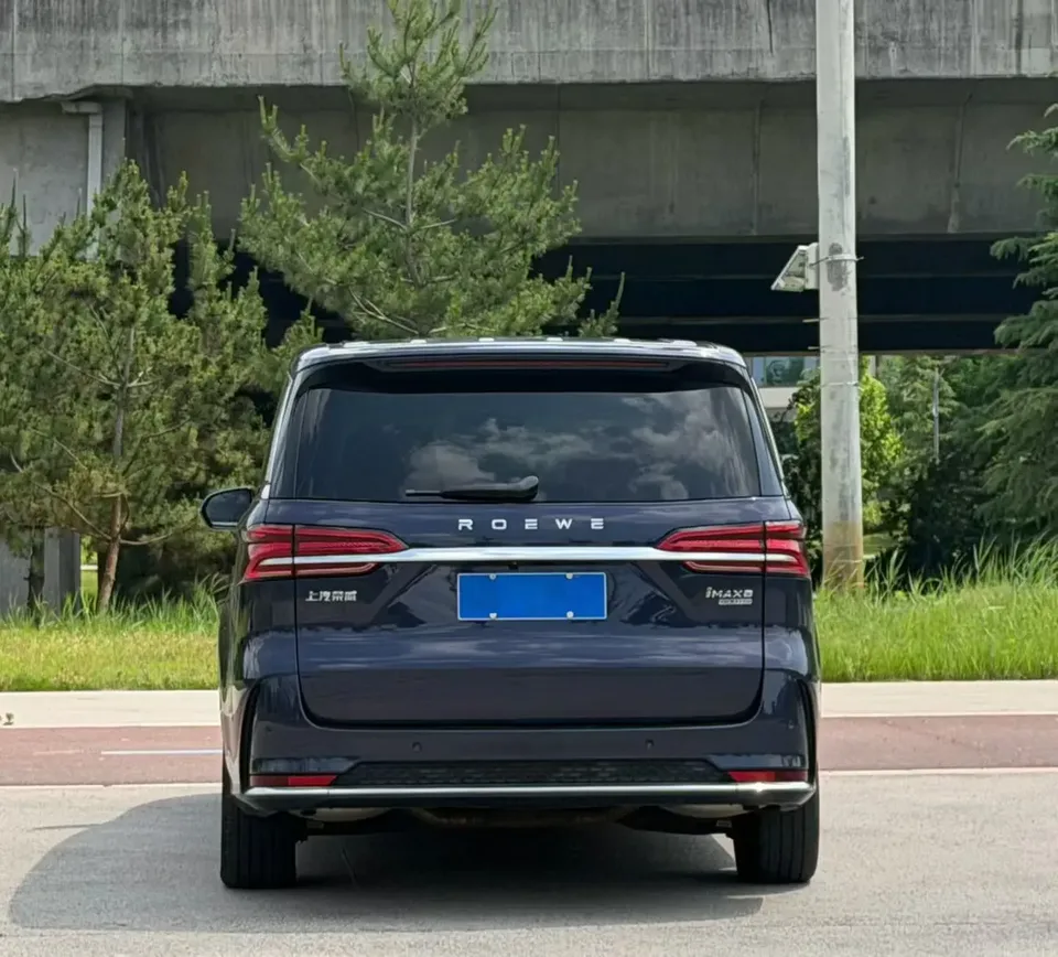Roewe iMAX8 Roewe iMAX8 2022 400TGI Extreme Edition 2022 — миниатюра 2