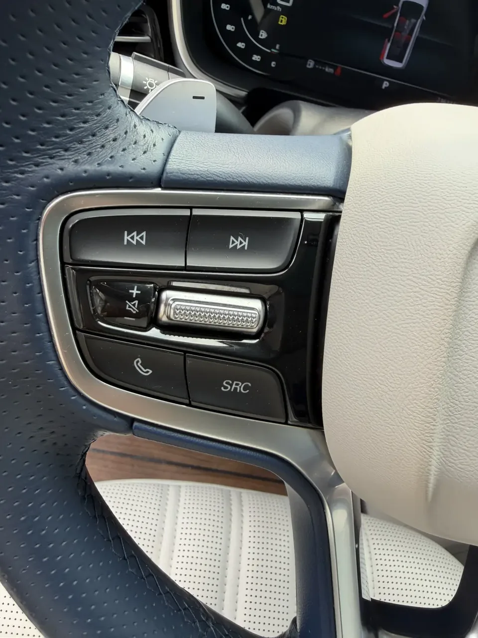 Roewe iMAX8 Roewe iMAX8 2022 400TGI Extreme Edition 2022 — миниатюра 4