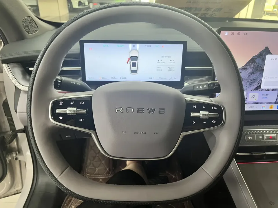 Roewe M7 DMH basic model 2025 — миниатюра 4