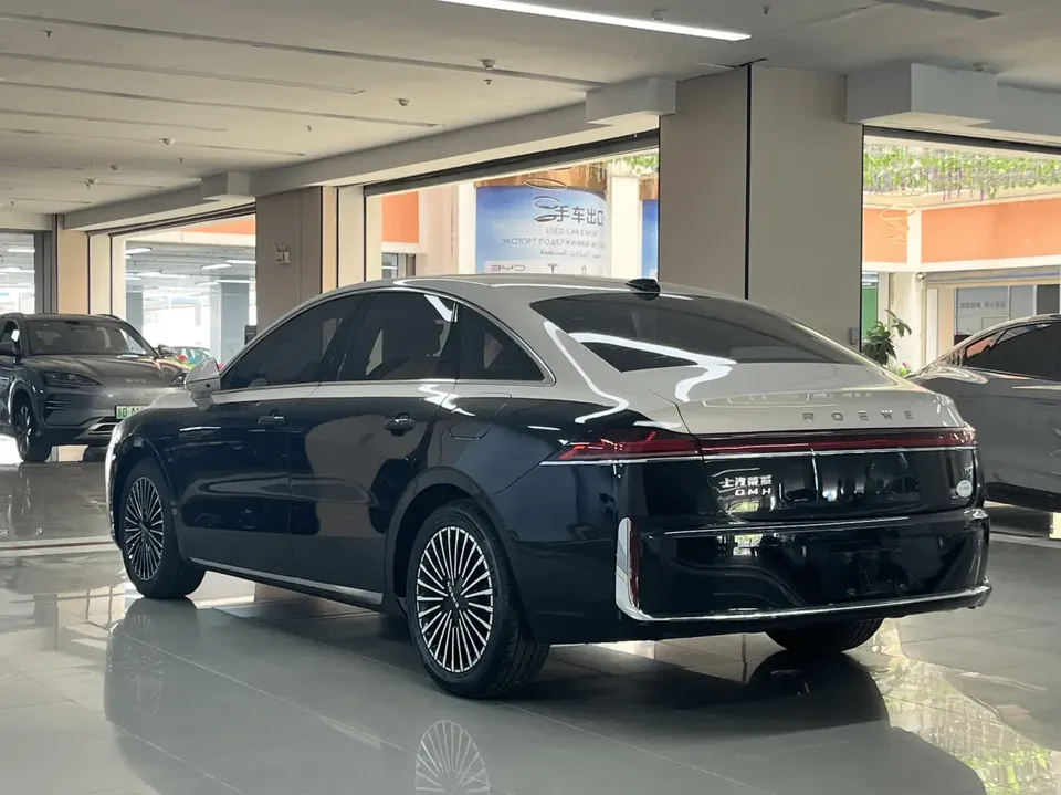 Roewe M7 DMH basic model 2025 — миниатюра 5