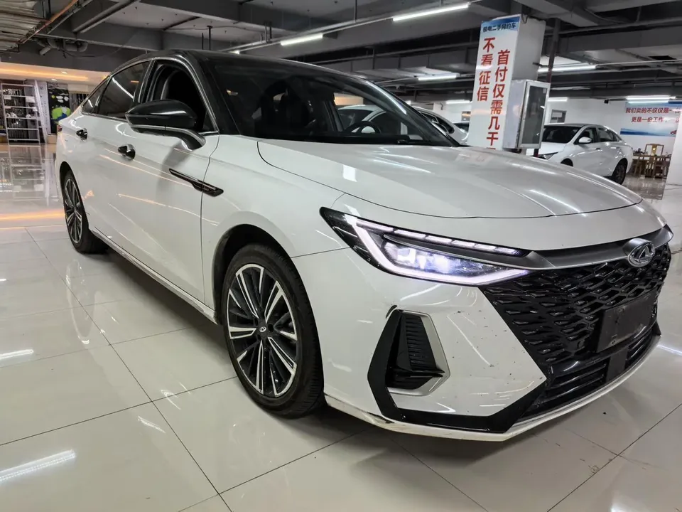 Chery Arrizo 8 1.6TGDI DCT Elegant 2023 — миниатюра 3