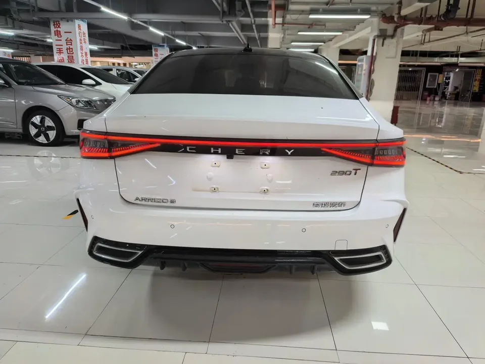 Chery Arrizo 8 1.6TGDI DCT Elegant 2023 — миниатюра 5
