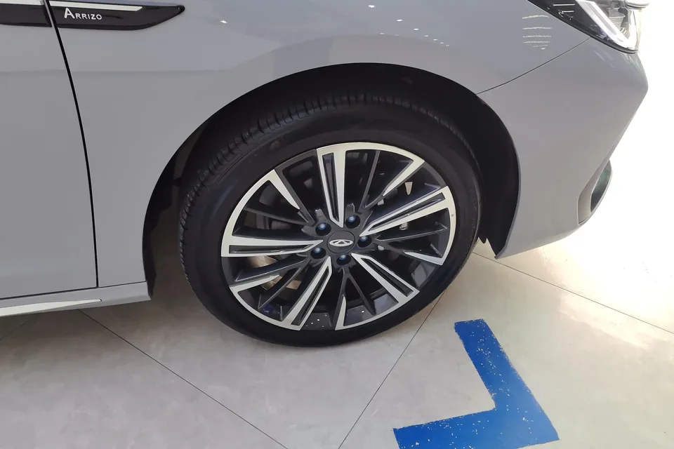 Chery Arrizo 8 1.6TGDI DCT Rui 2026 — миниатюра 3