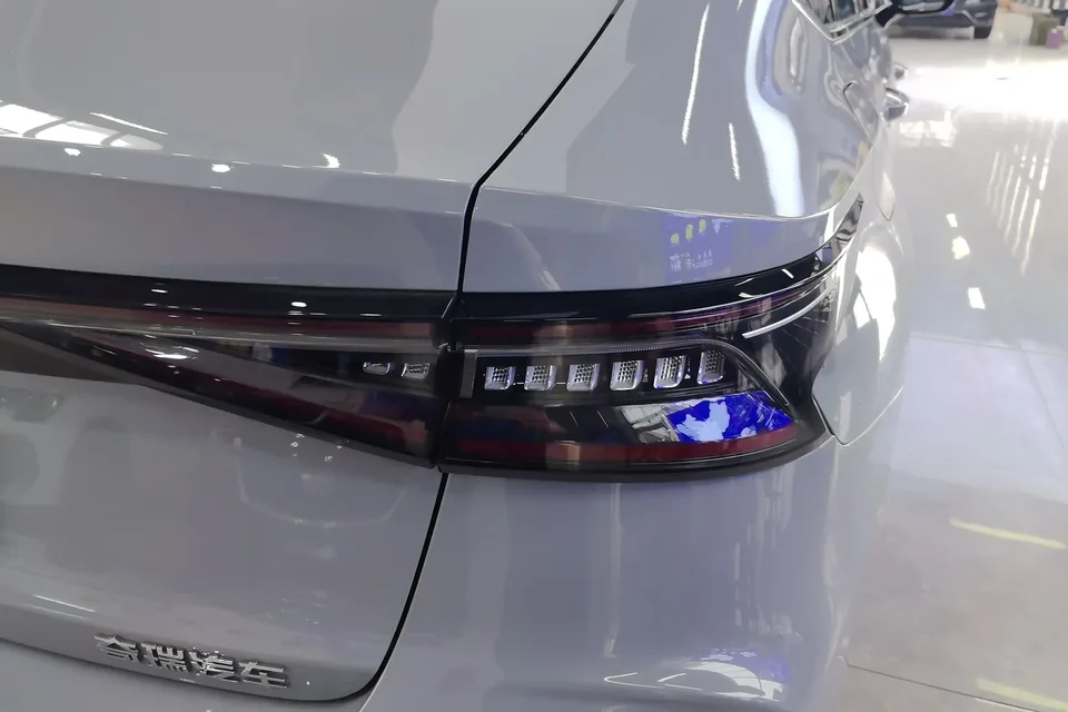 Chery Arrizo 8 1.6TGDI DCT Rui 2026 — миниатюра 5
