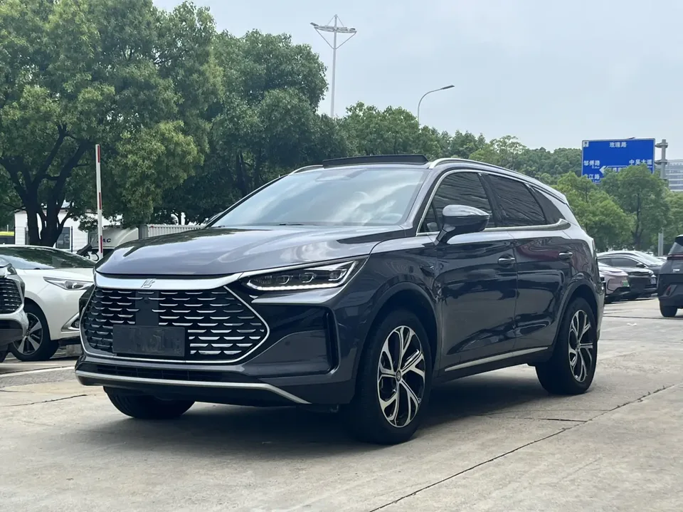 BYD Tang DM 2025