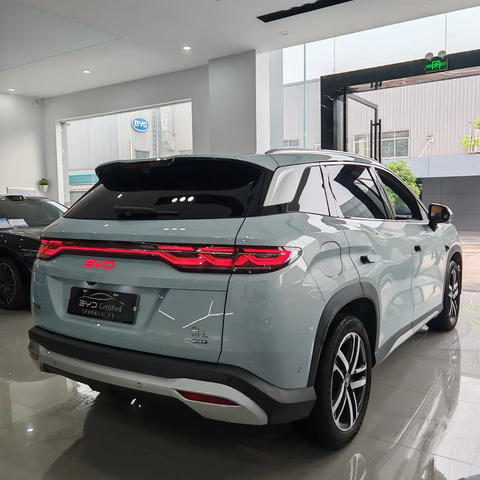 BYD Song L DM Intelligent Driving Edition DM-i 112KM Beyond Edition 2025 — миниатюра 2