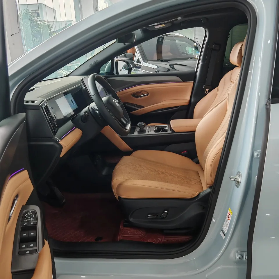 BYD Song L DM Intelligent Driving Edition DM-i 112KM Beyond Edition 2025 — миниатюра 3