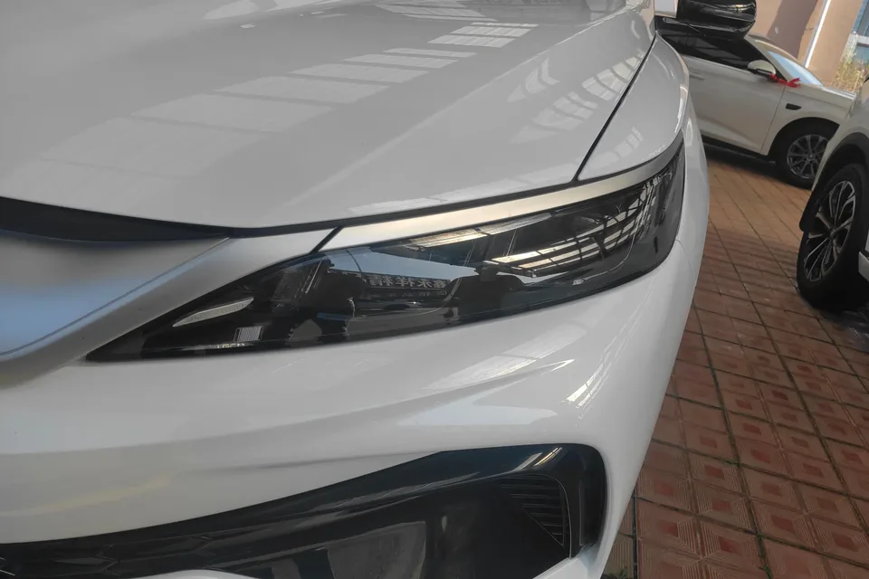 BYD Song Pro DM Song Pro DM 2025 Second Generation DM-i 75KM Beyond Edition 2024 — миниатюра 4