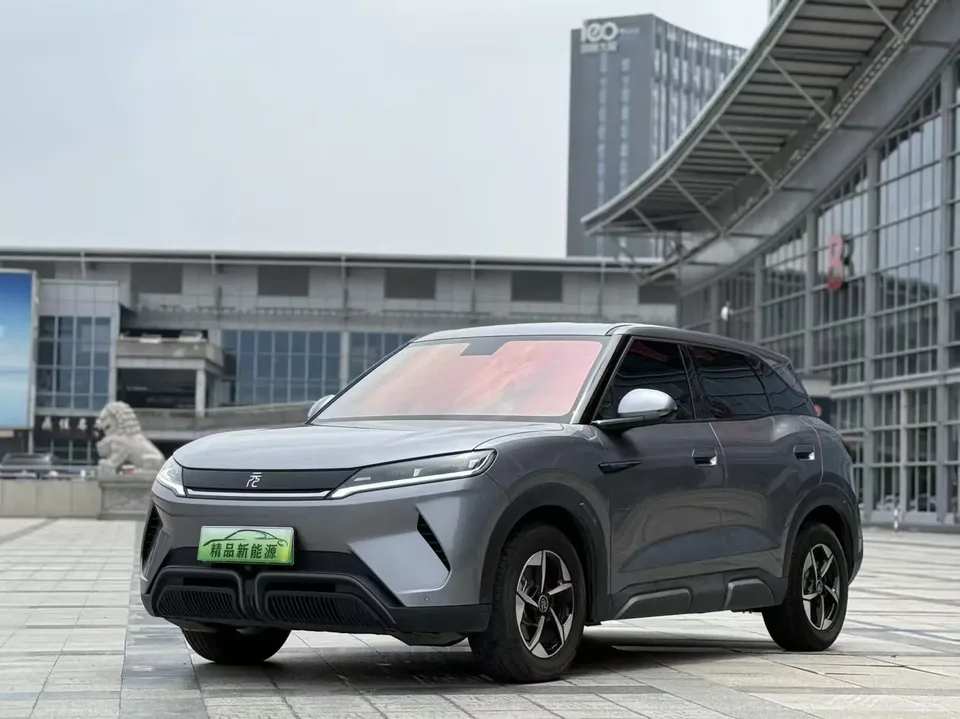 BYD Yuan Up Yuan UP 401KM Leading Type 2024 — photo 1, buy with delivery to Moscow