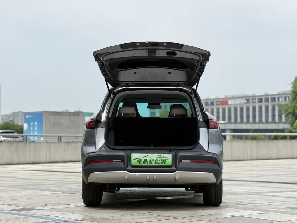 BYD Yuan Up Yuan UP 401KM Leading Model 2024 — thumbnail 3