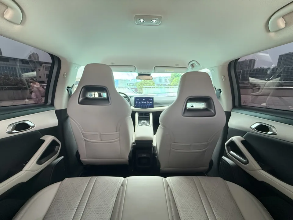 BYD Yuan Up Yuan UP 401KM Leading Model 2024 — thumbnail 5