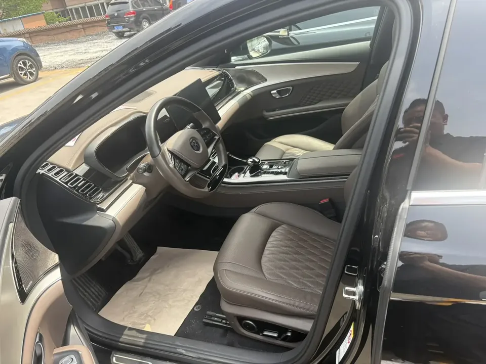 BYD Han EV Honor Edition 605KM Premium Model 2024 — миниатюра 5