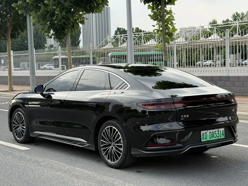 BYD Han EV Honor Edition 506KM Premium Model 2024 — миниатюра 4