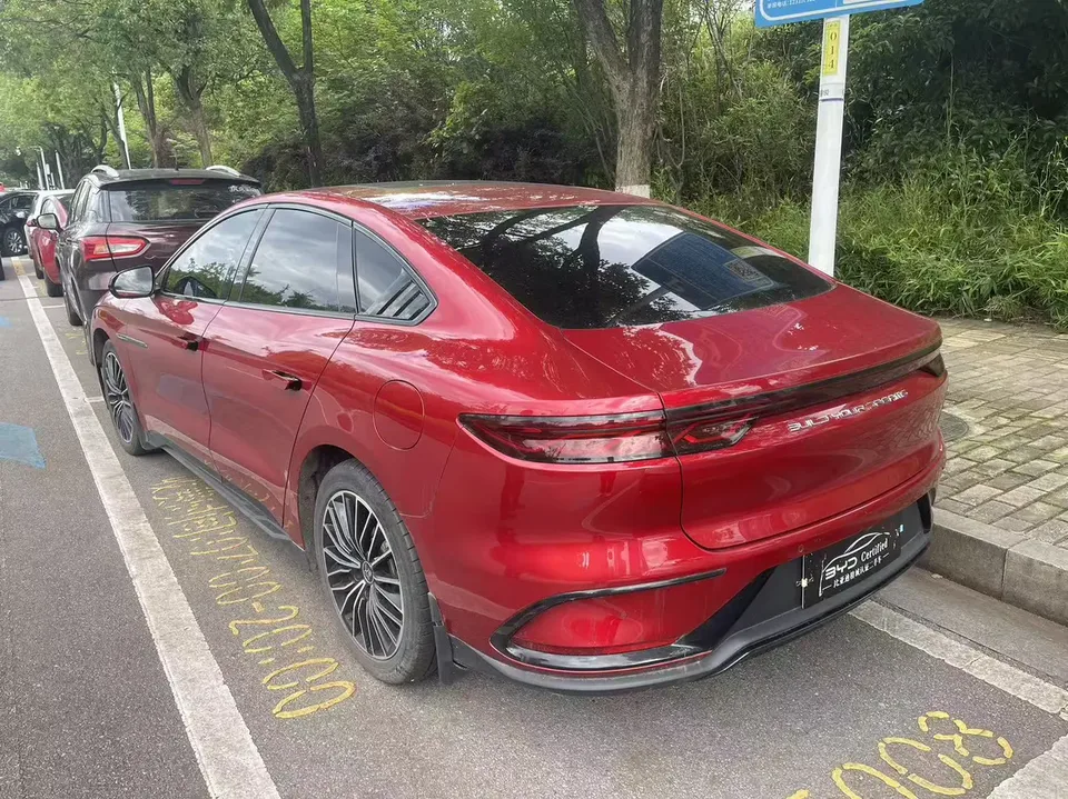 BYD Han DM DM-i 121KM Premium Edition 2023 — миниатюра 3