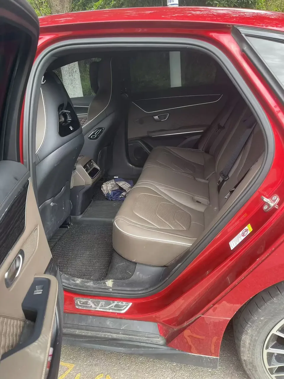 BYD Han DM DM-i 121KM Premium Edition 2023 — миниатюра 4