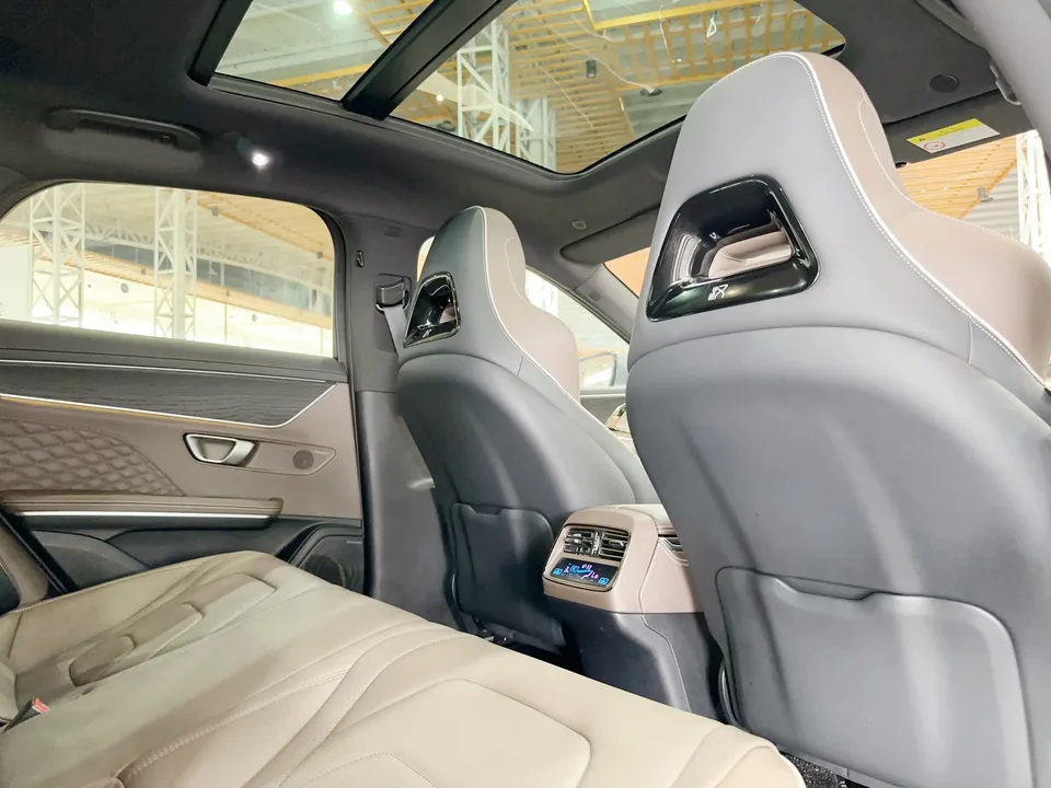 BYD Han DM DM-i 121KM Premium Edition 2022 — миниатюра 4