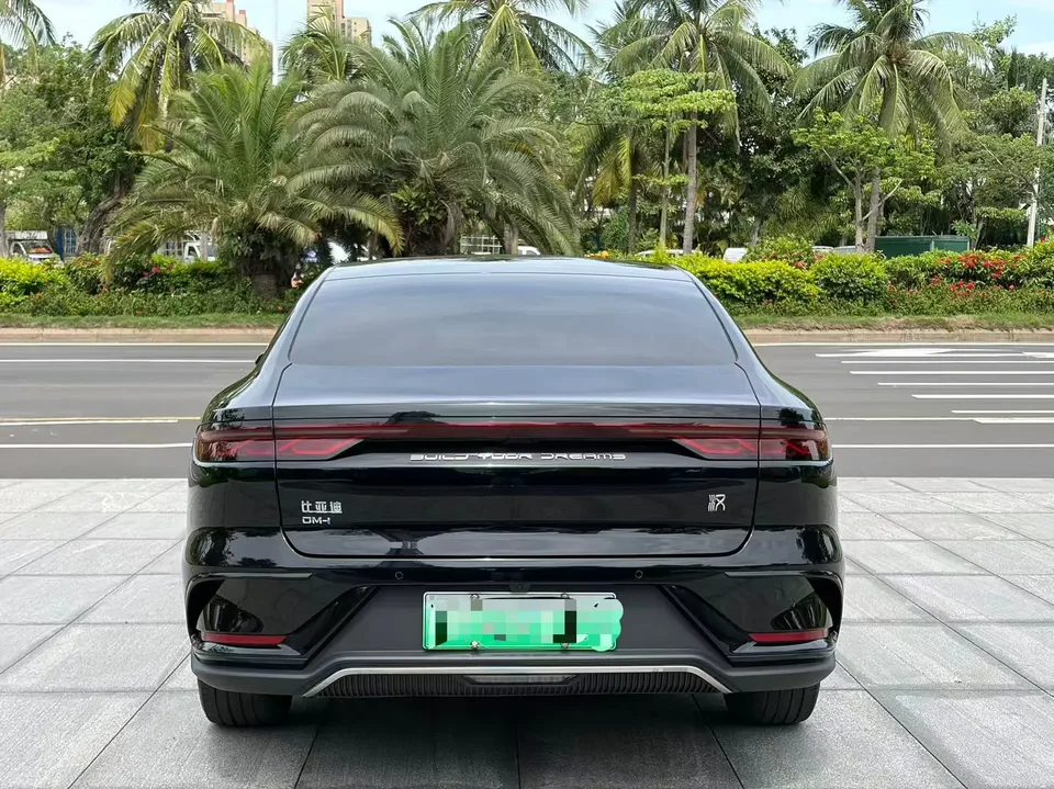 BYD Han DM DM-i 121KM Premium Edition 2022 — миниатюра 2