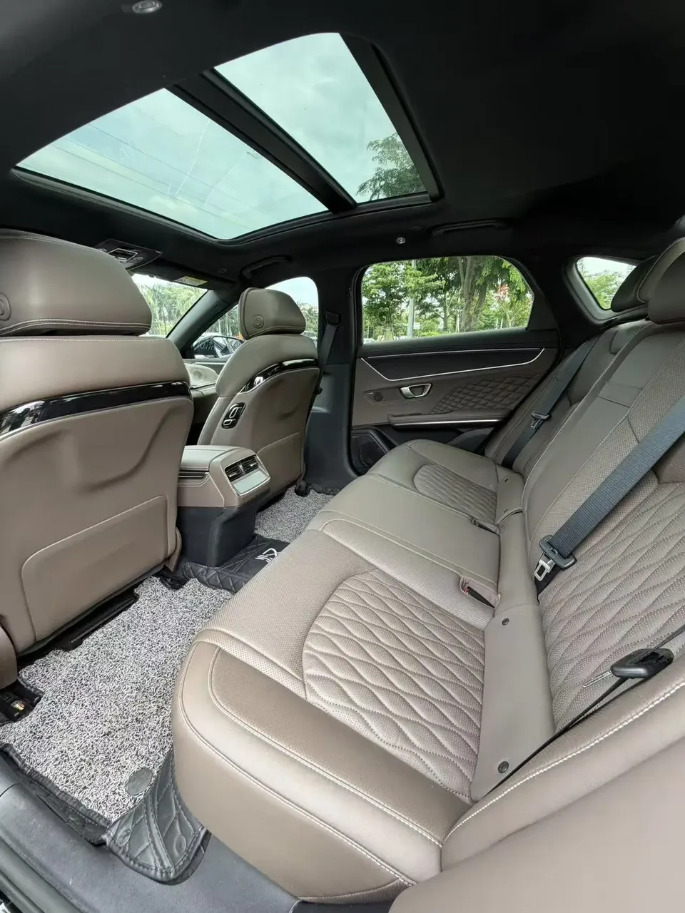 BYD Han DM DM-i 121KM Premium Edition 2022 — миниатюра 5
