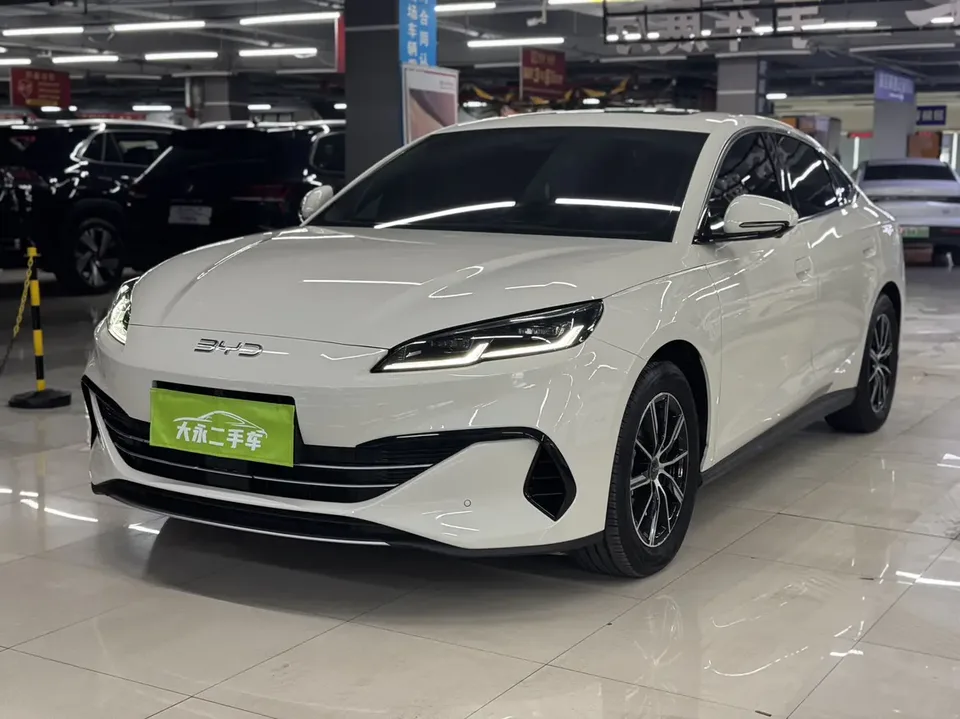 BYD Seal 06DM Seal 06DM DM-i 120KM Premium 2024 — photo 1, buy with delivery to Moscow