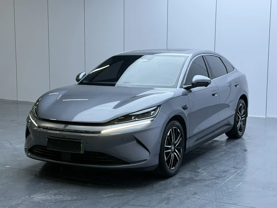 BYD Qin L EV 2025