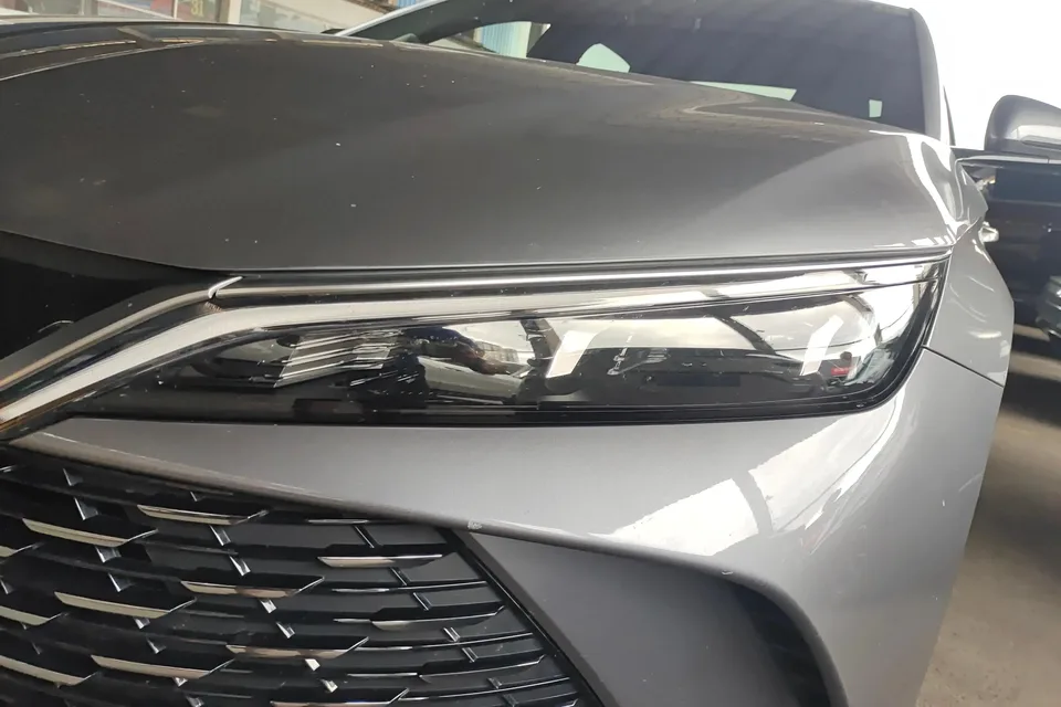 BYD Qin L DM Qin L DM DM-i 80KM Beyond Edition 2024 — thumbnail 2