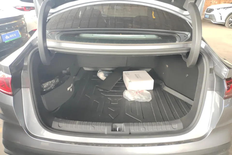 BYD Qin L DM Qin L DM DM-i 80KM Beyond Edition 2024 — thumbnail 5