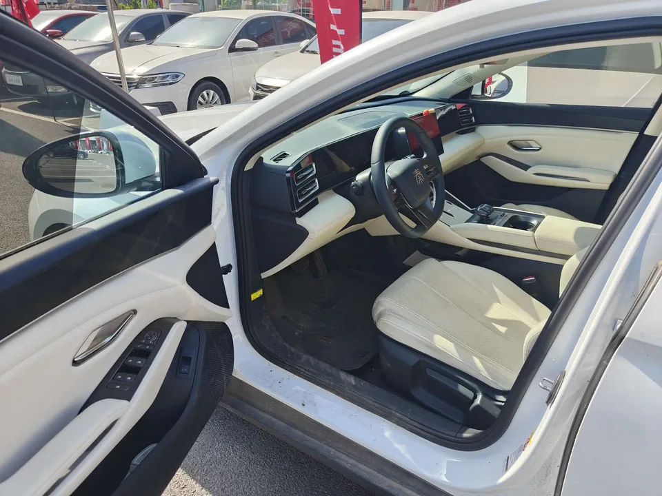 BYD Qin L DM DM-i 80KM Leading Model 2025 — миниатюра 3