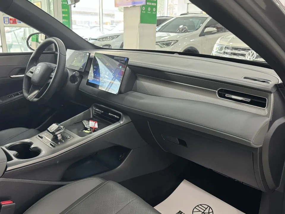 BYD Qin PLUS DM Qin PLUS DM DM-i 55KM Intelligent Driving Edition Leading Edition 2025 — thumbnail 5