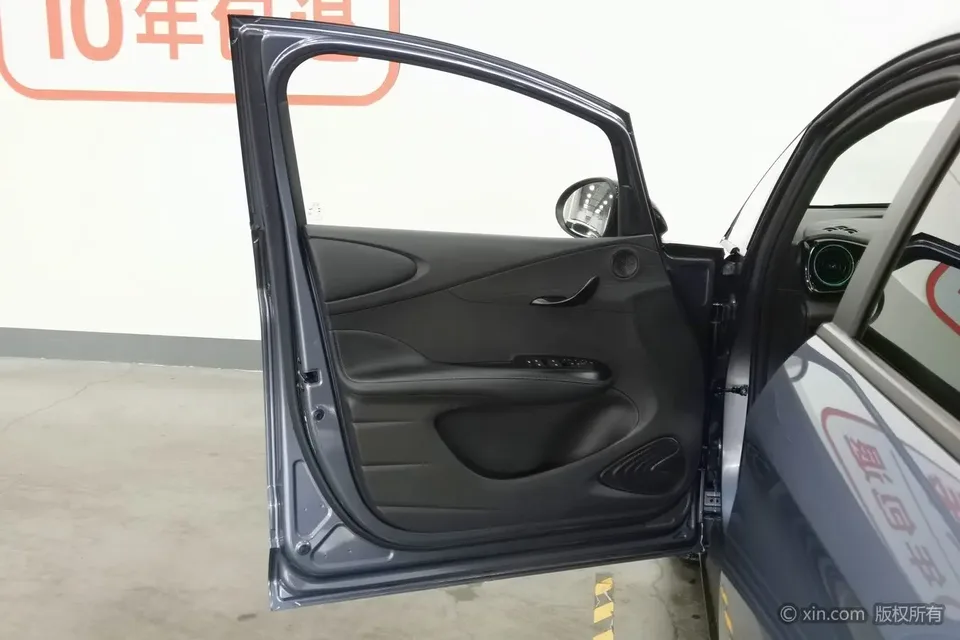 BYD Dolphin Dolphin 2025 420KM Fashion Edition 2025 — миниатюра 4