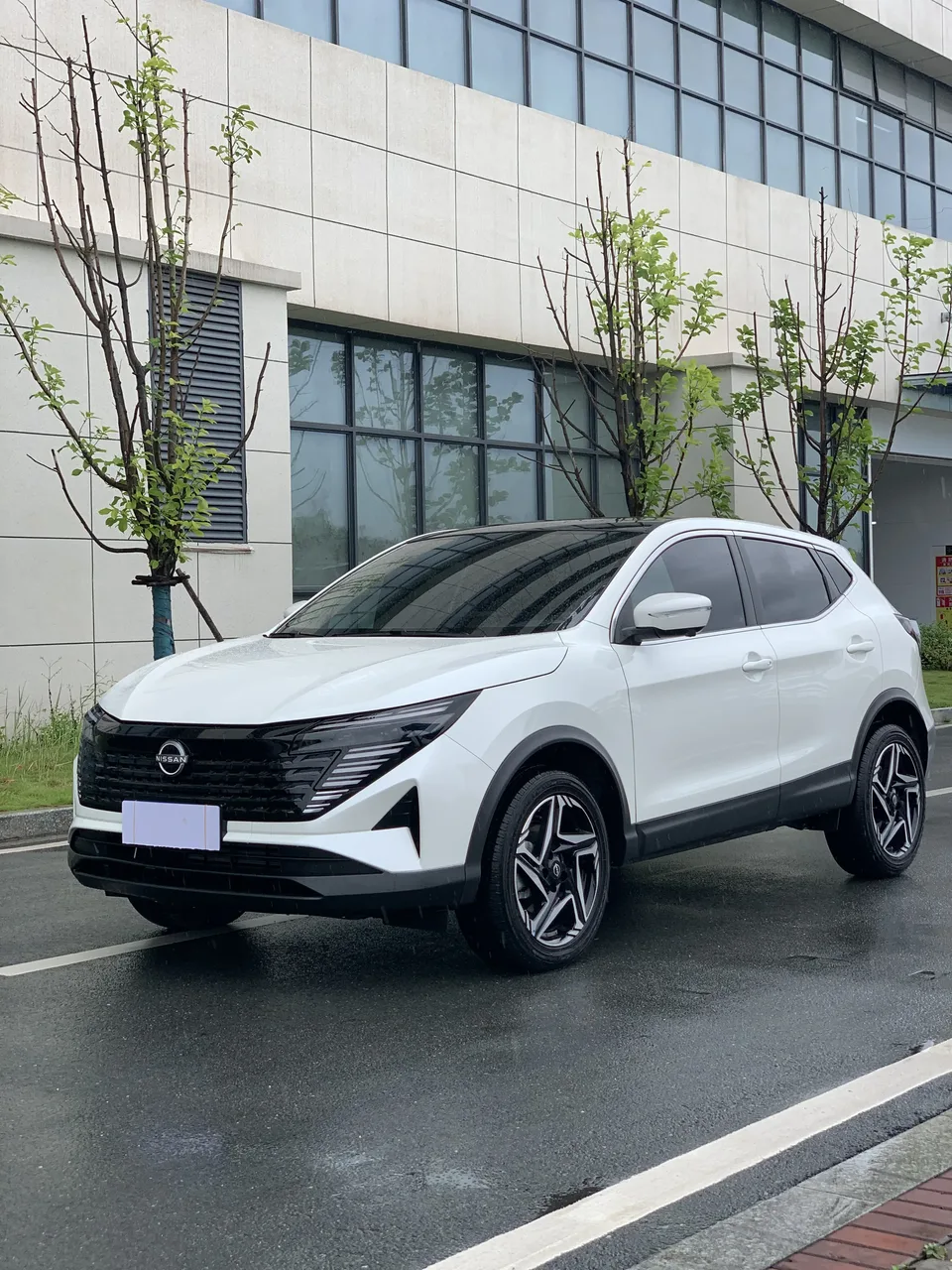 Nissan Qashqai Qashqai 2025 Honor 2.0L CVT XV+ Leading Edition 2025 — фото 1, купить с доставкой в Москву