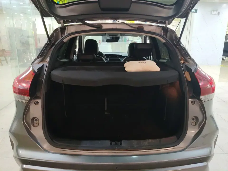 Nissan Jinke Jinke 2022 1.5L XV CVT Deluxe Edition 2022 — миниатюра 3