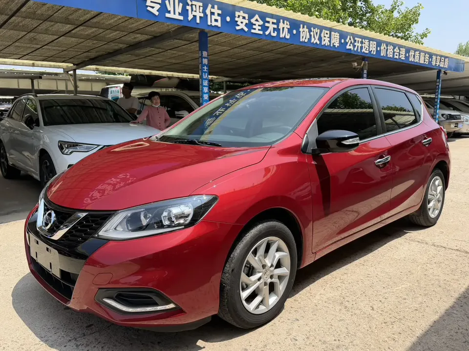 Nissan Tiida Tiida 2023 1.6L CVT Smart Travel Edition 2022 — фото 1, купить с доставкой в Москву