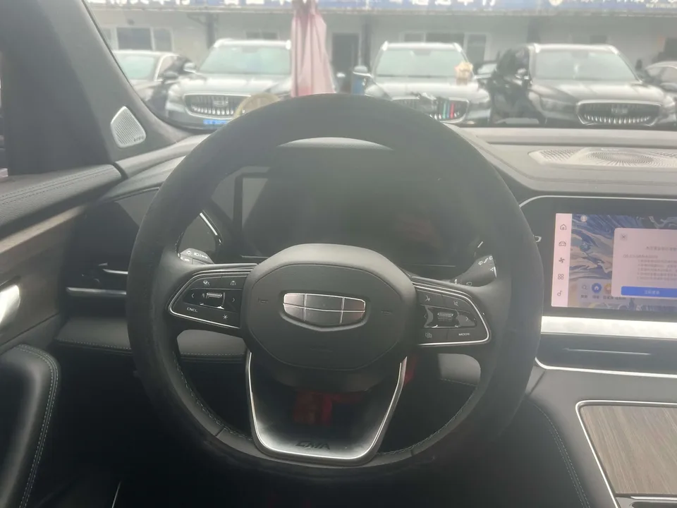 Geely Monjaro Xingyue L 2025 2.0TD High Power Automatic 2WD Dongfang Yao Lanxing Edition 2025 — миниатюра 3