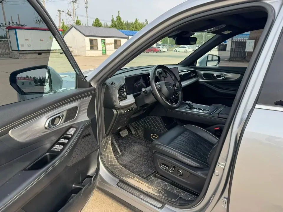 GAC Trumpchi GS8 Trumpchi GS8 2022 Pilot Series 2.0TGDI 2WD luxury smart connected version 6 seats 2022 — миниатюра 5