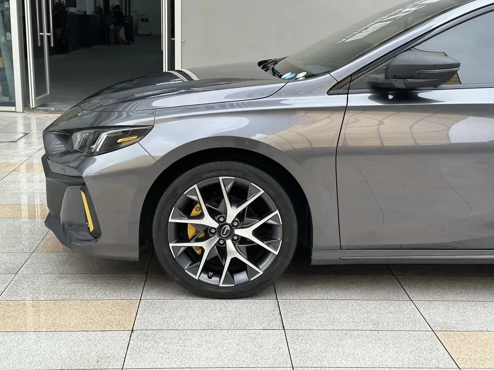 GAC Trumpchi Shadow Leopard 270T J16 Edition 2023 — миниатюра 5