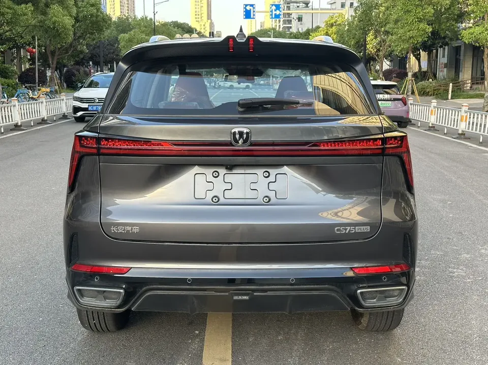 Changan CS75PLUS Changan CS75 PLUS 2026 Third Generation Smart Champion Edition 1.5T New Blue Whale Intelligent Navigation Model 2026 — миниатюра 2