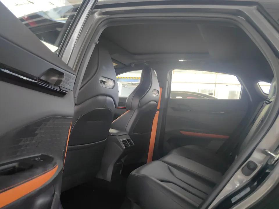 Changan UNI-V 2.0T Speed Edition 2022 — миниатюра 3