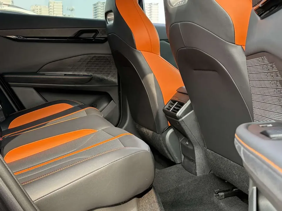 Changan UNI-V 1.5T Sports Edition 2022 — миниатюра 3