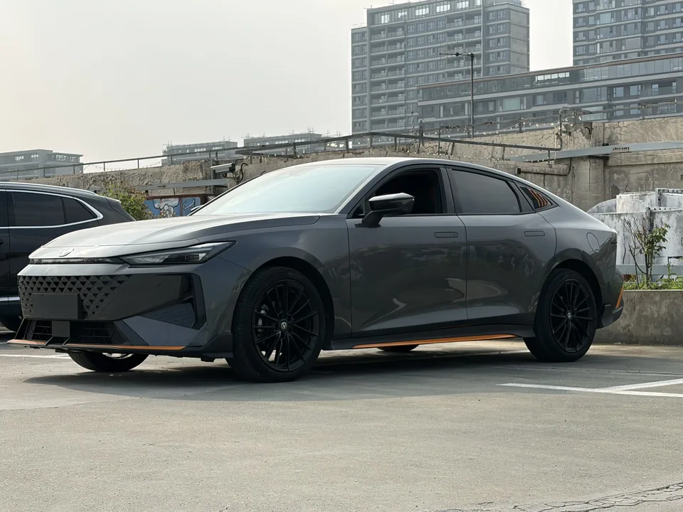 Changan UNI-V 2022