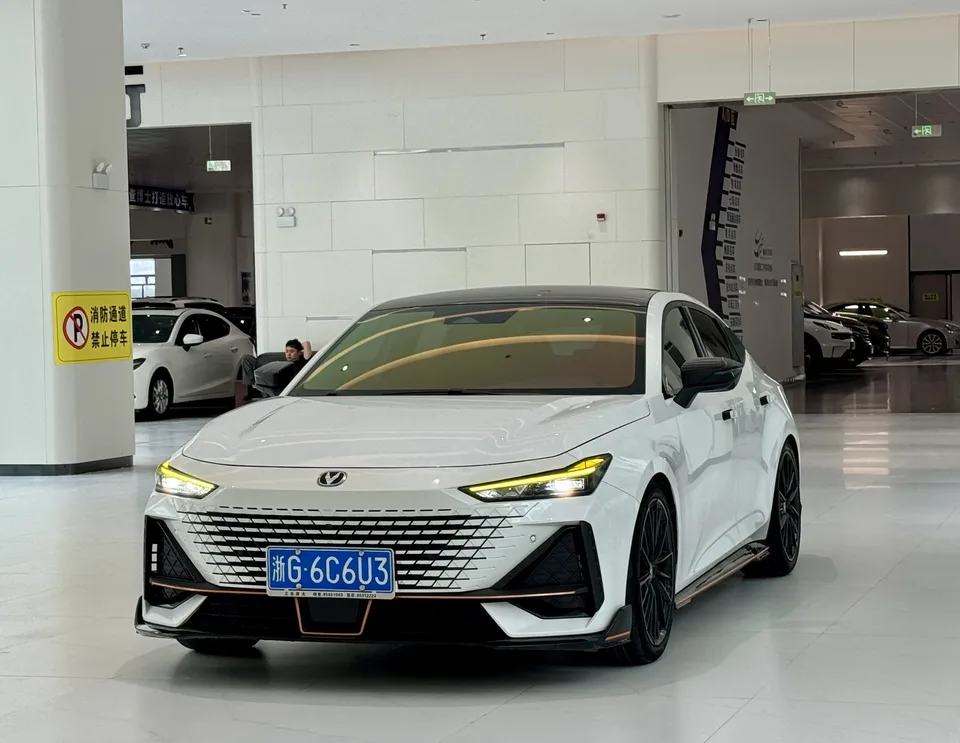 Changan UNI-V 2023