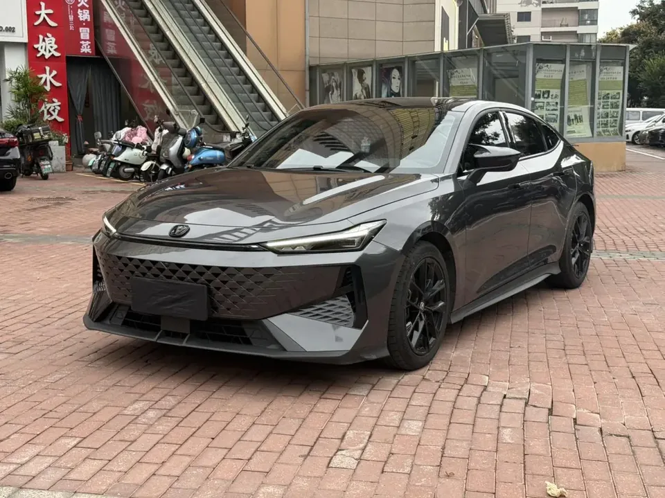Changan UNI-V 2024