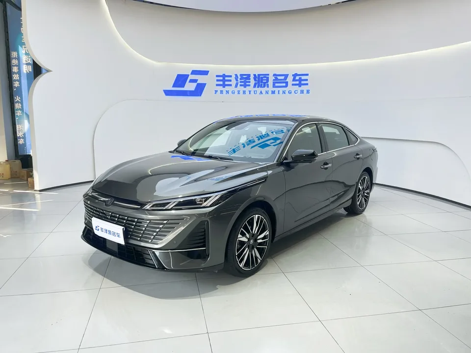 Changan Escape Escape Fourth-generation 1.5T DCT 500Bar Smart Edition 2026 — photo 1, buy with delivery to Moscow