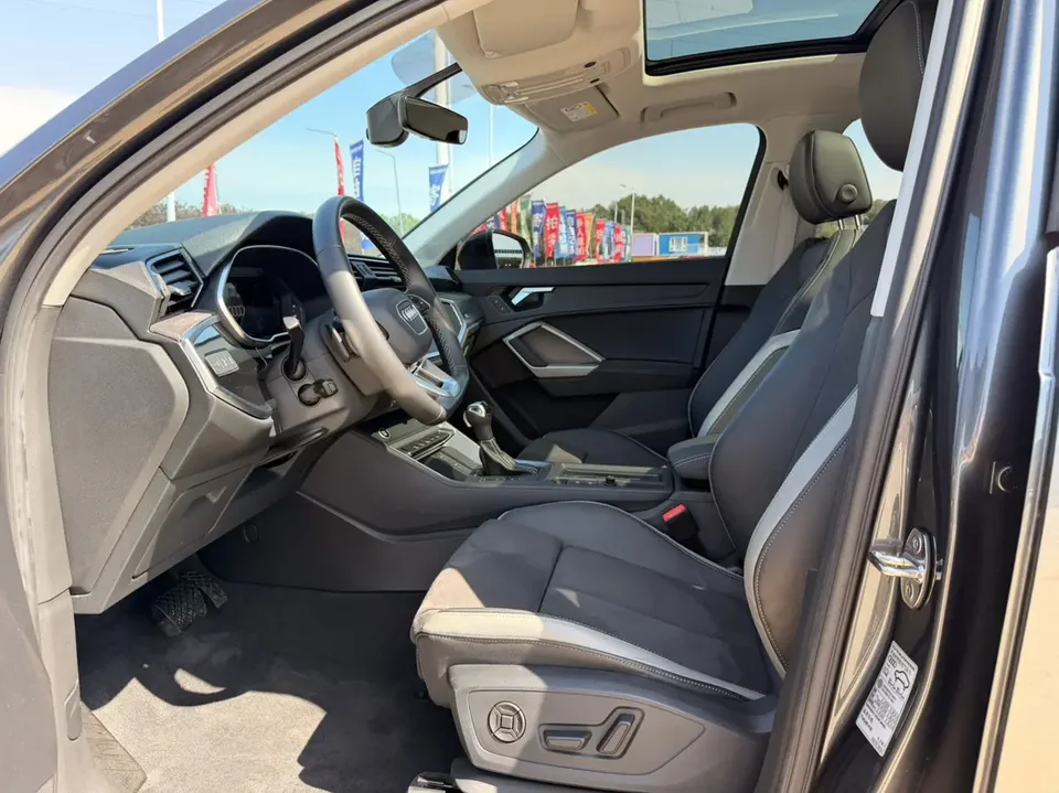 Audi Q3 Audi Q3 2022 35 TFSI Fashionable and Dynamic 2022 — миниатюра 5
