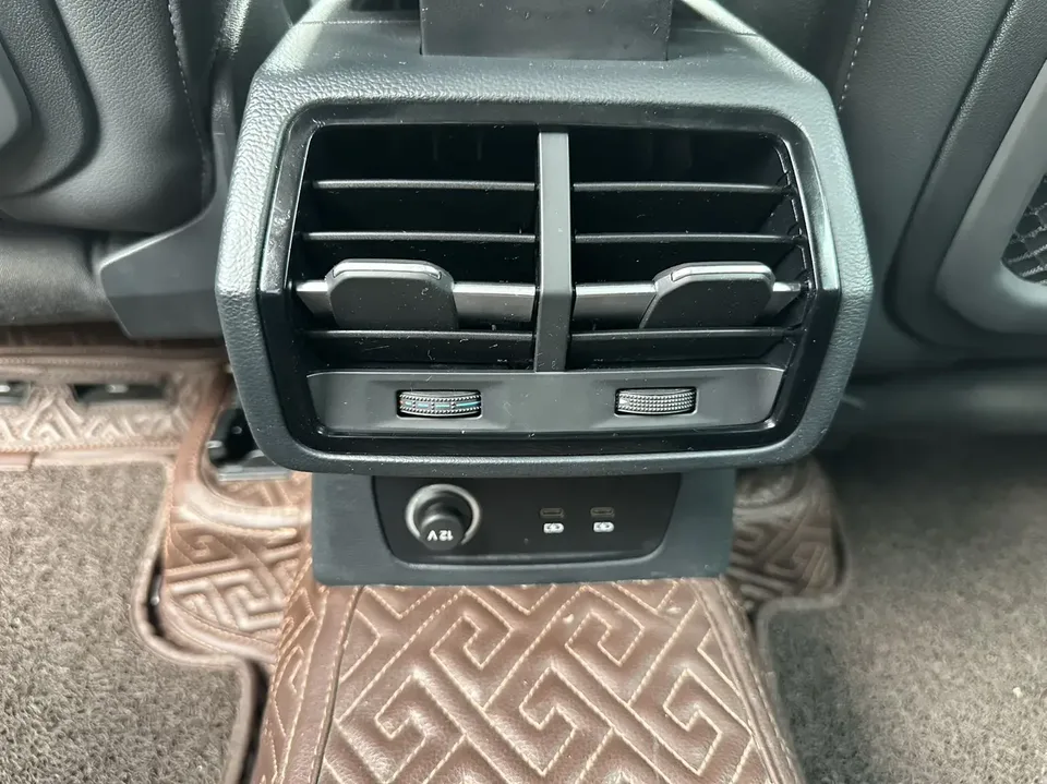 Audi Q3 Audi Q3 2022 35 TFSI Fashionable and Dynamic 2022 — миниатюра 3