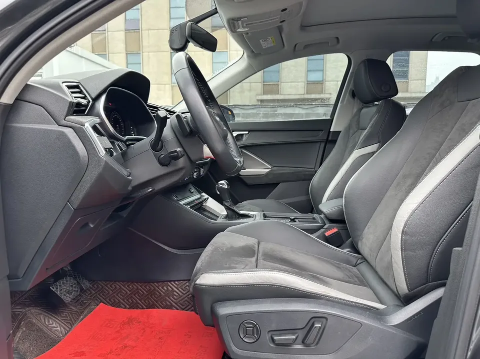Audi Q3 Audi Q3 2022 35 TFSI Fashionable and Dynamic 2022 — миниатюра 5